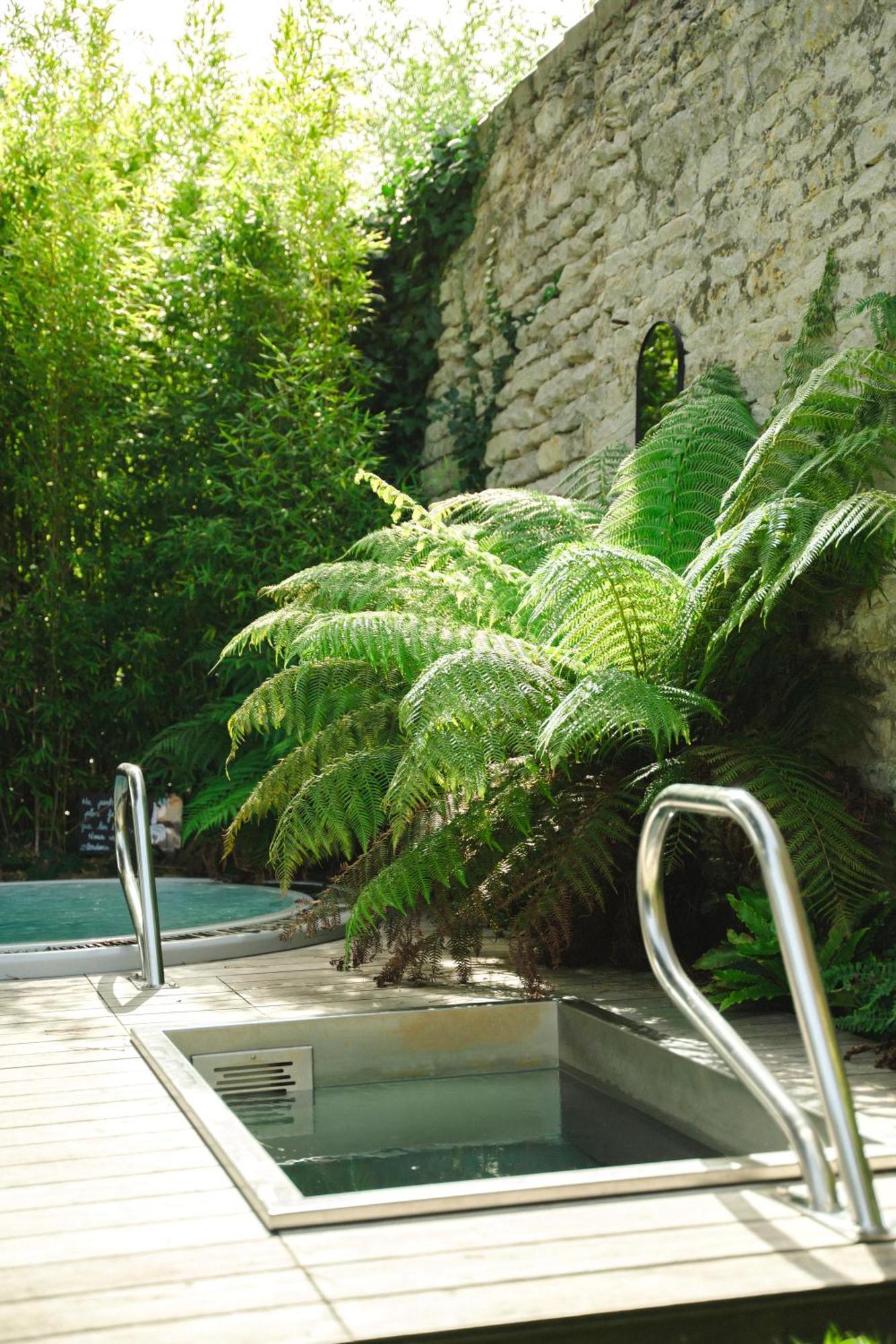 Le Clos Saint-Martin Hotel & Spa Екстериор снимка