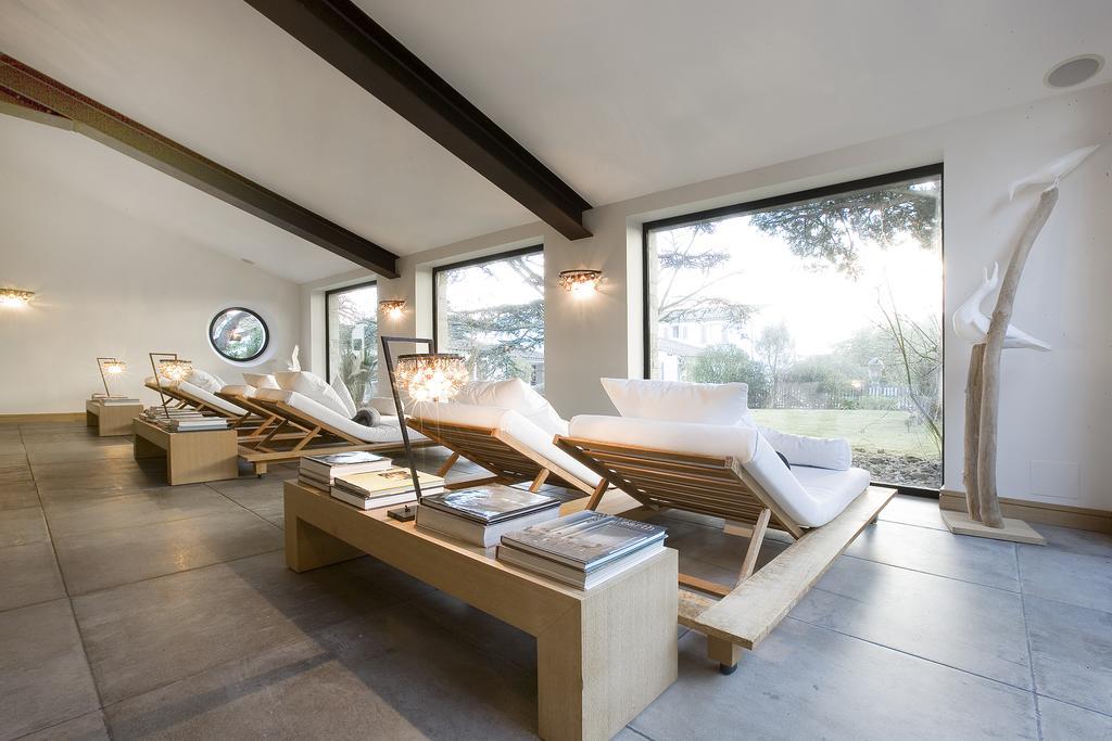 Le Clos Saint-Martin Hotel & Spa Екстериор снимка