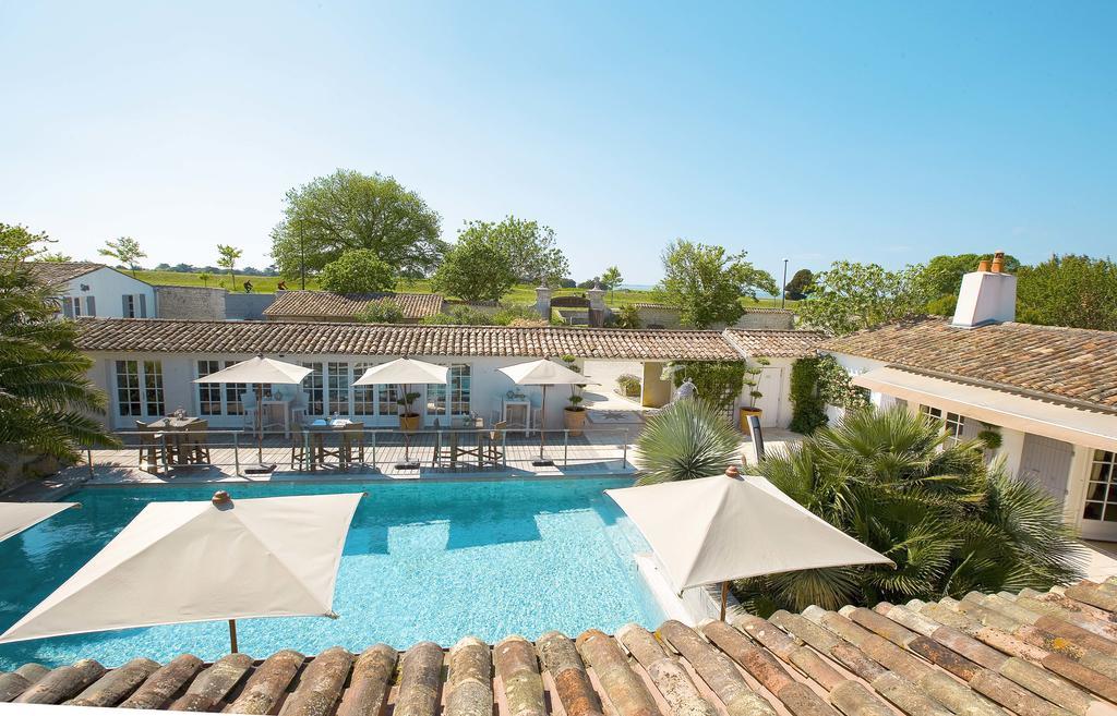 Le Clos Saint-Martin Hotel & Spa Екстериор снимка