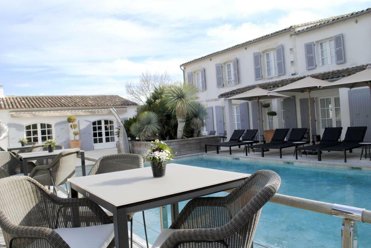 Le Clos Saint-Martin Hotel & Spa Екстериор снимка