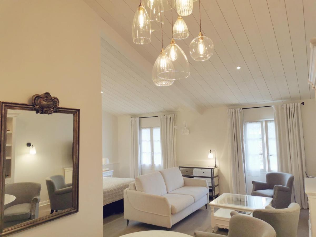 Le Clos Saint-Martin Hotel & Spa Екстериор снимка
