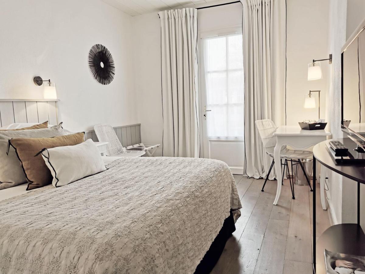 Le Clos Saint-Martin Hotel & Spa Екстериор снимка