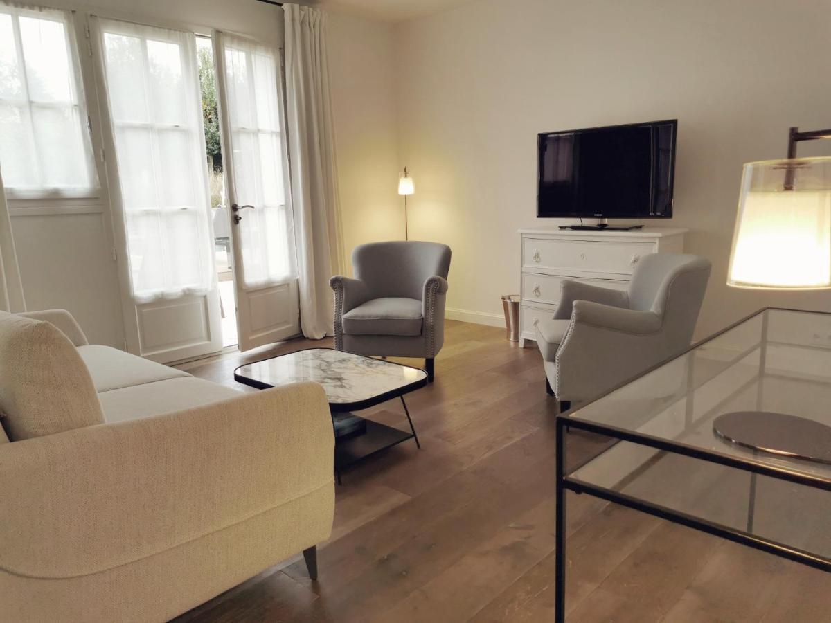 Le Clos Saint-Martin Hotel & Spa Екстериор снимка